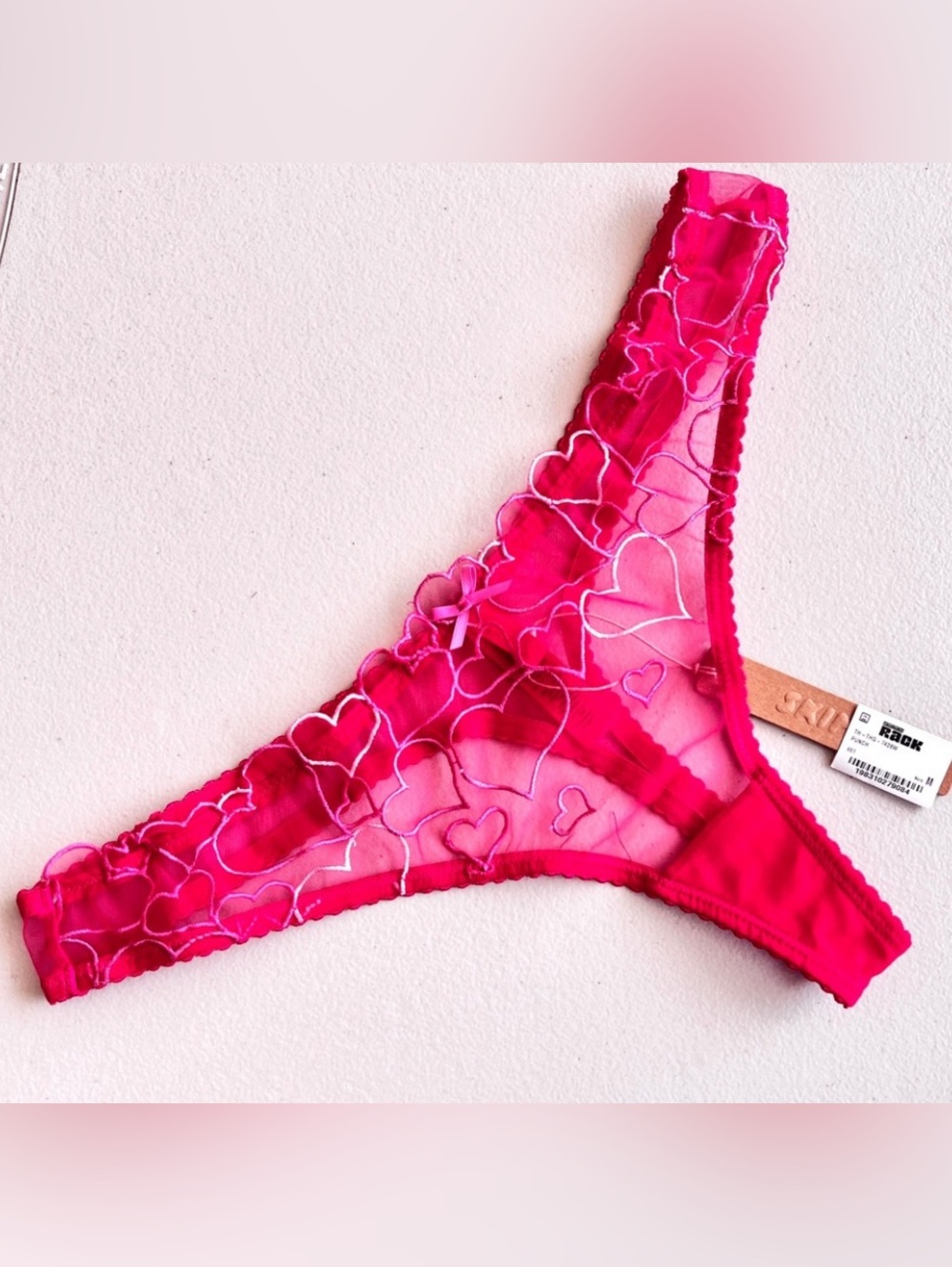 SKIMS Thong hearts embroidered underwear panties size M brand new hot pink